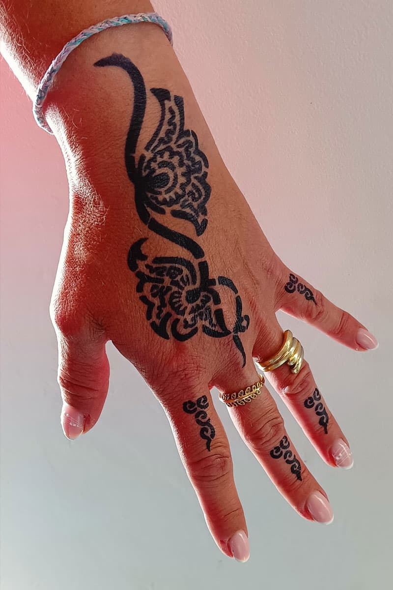 Motif Jagwa ornemental — tatouage temporaire naturel pour mariage ou EVJF